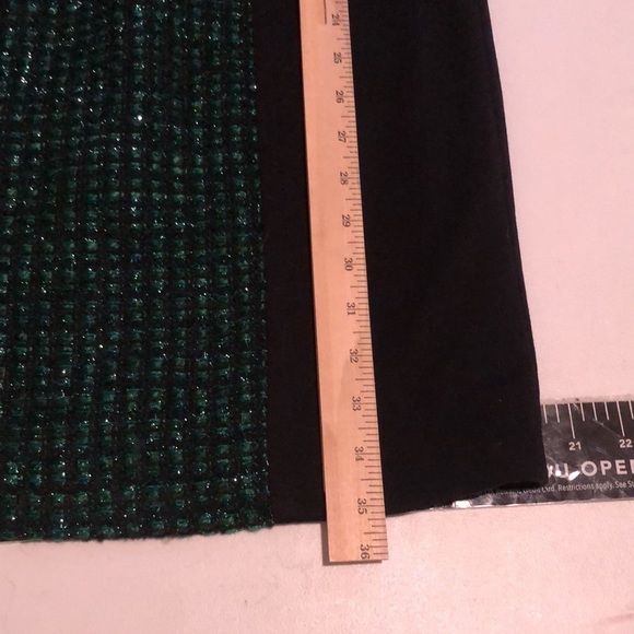 Ellen Tracy  size 10 green metallic thread black faux leather trim back - Picture 14 of 14